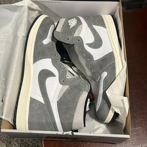 Air jordan 1 retro high OG 10.5 mens